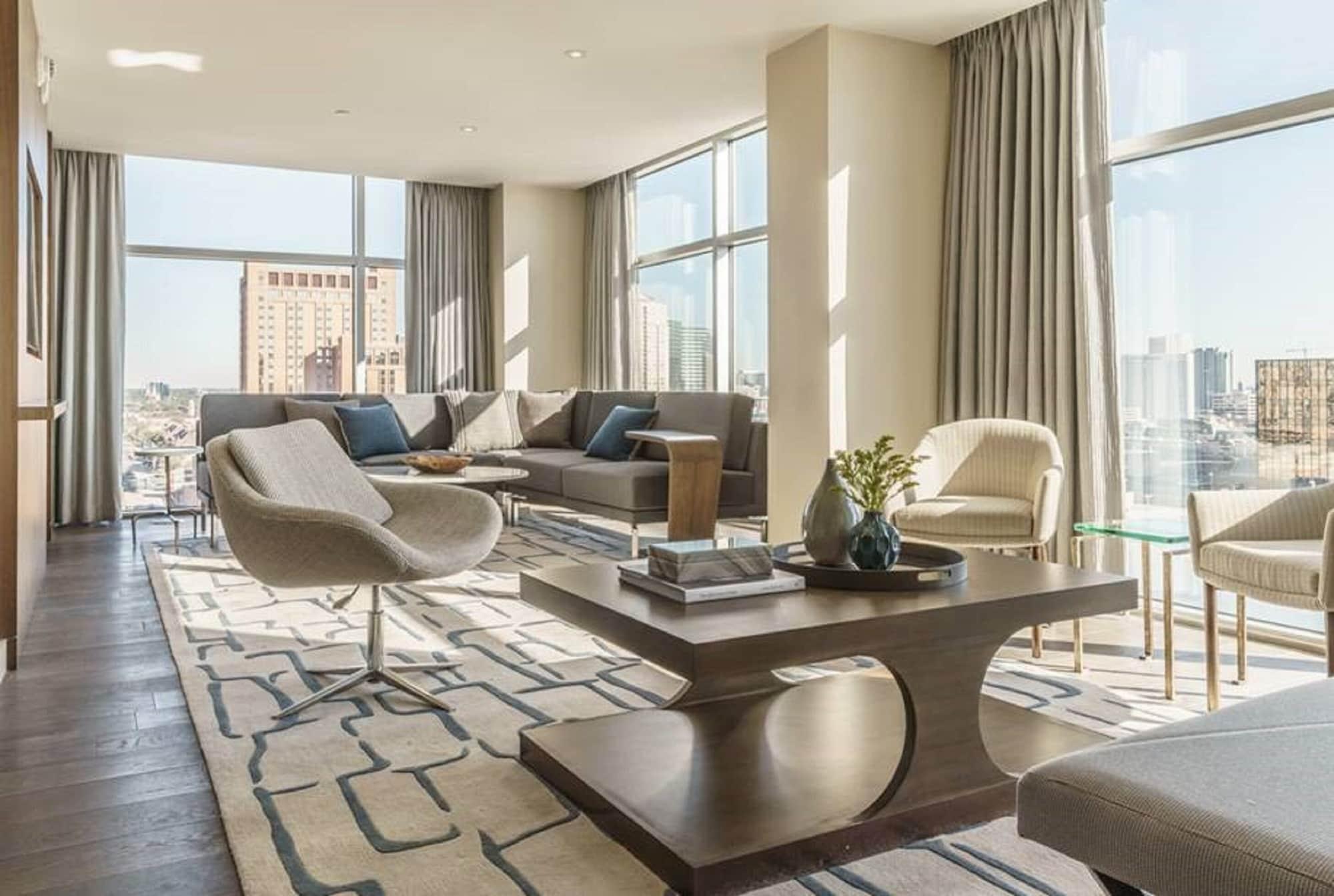 Hyatt Regency Galleria Hotel