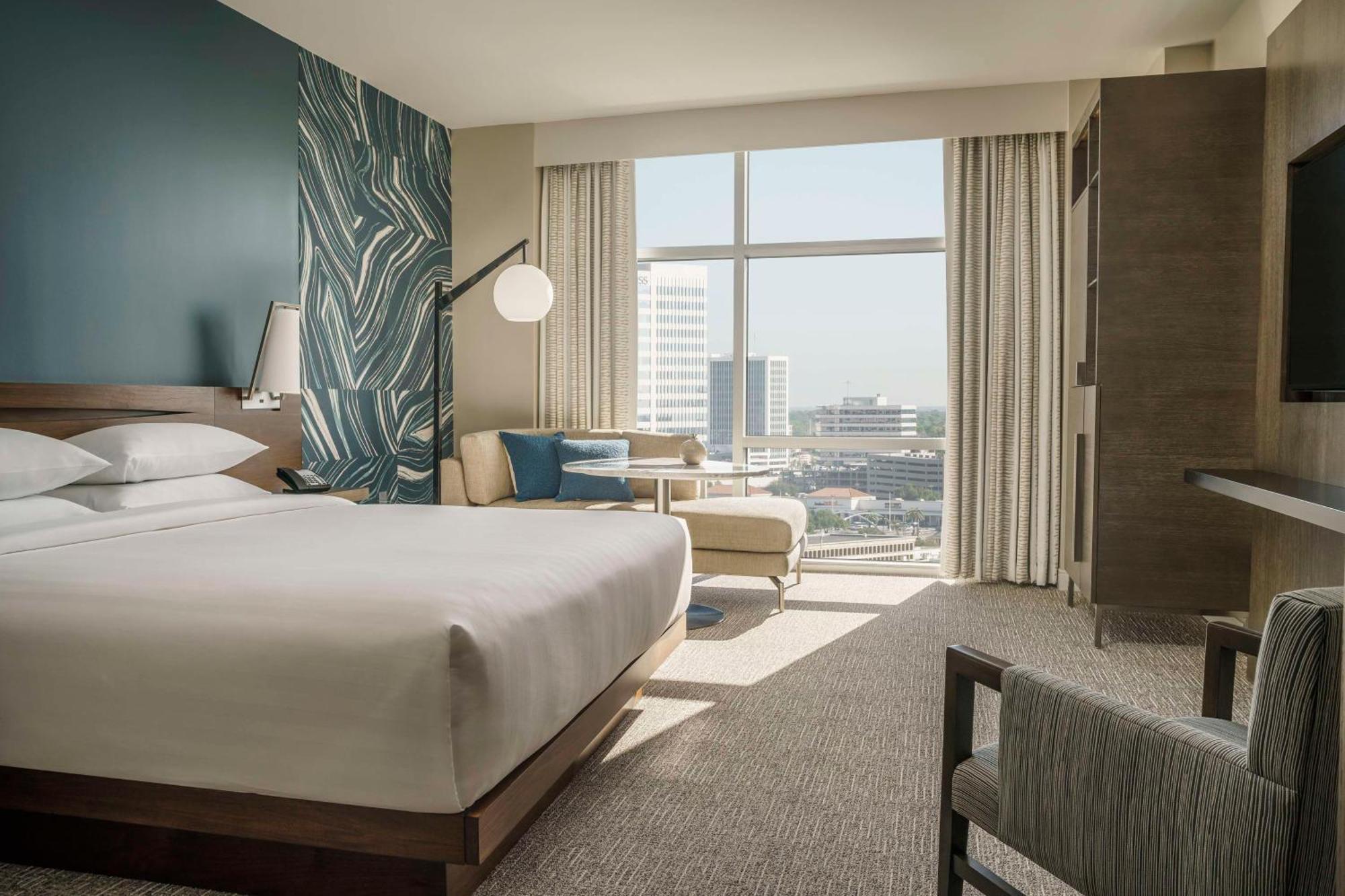 Hyatt Regency Galleria Hotel