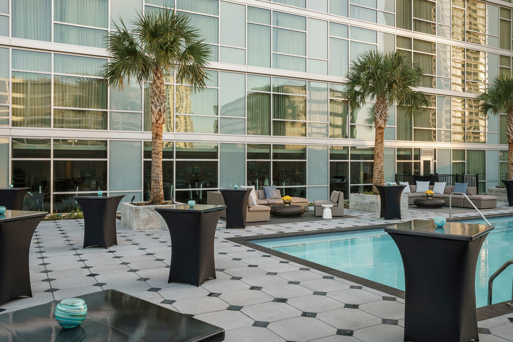 Hyatt Regency Galleria 4*