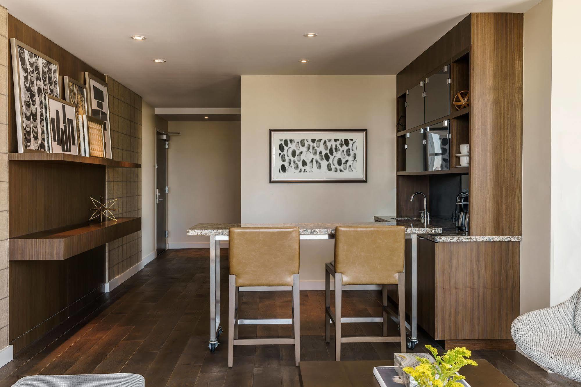 Hotel Hyatt Regency Galleria 4*