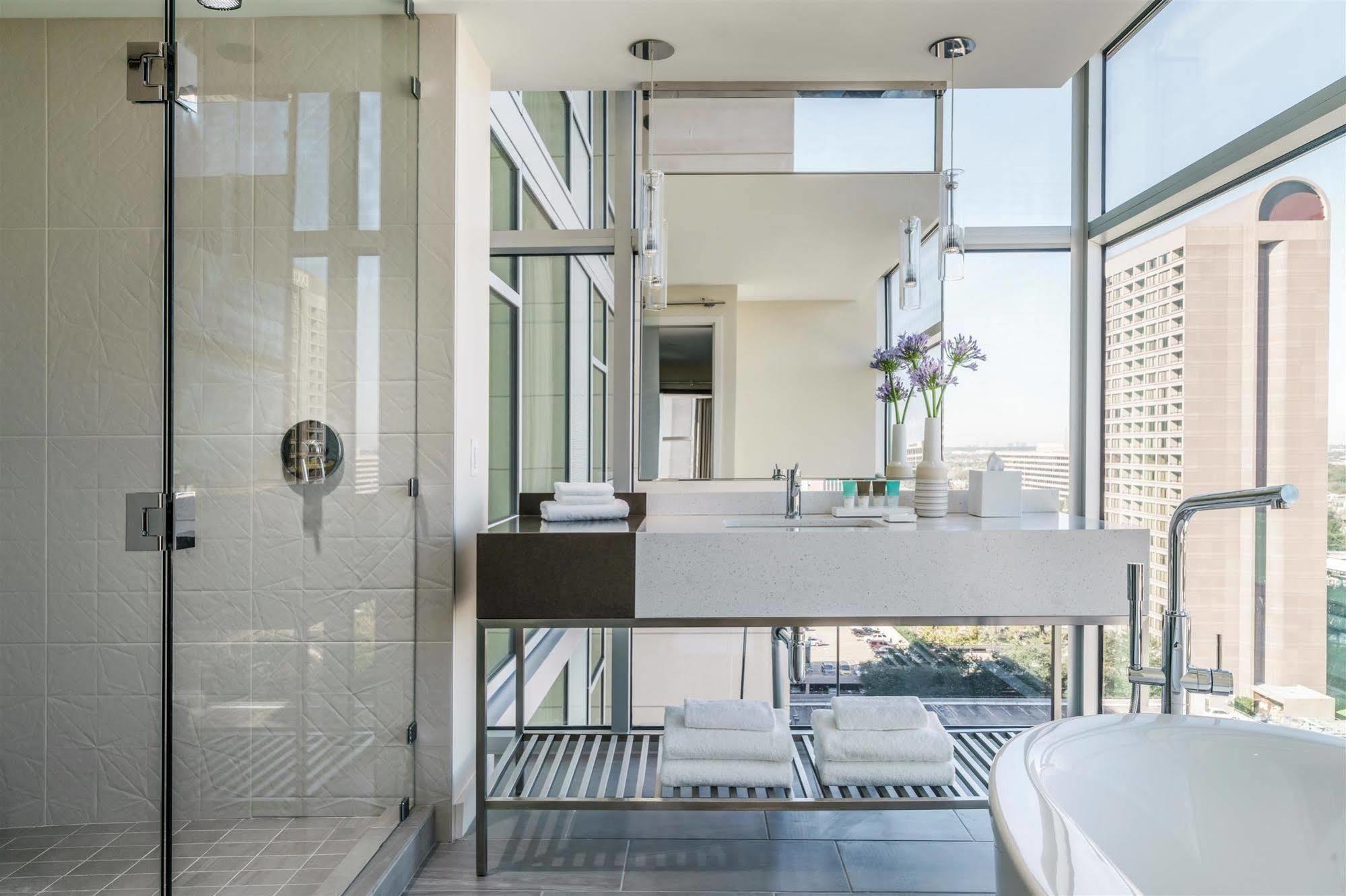 Hotel Hyatt Regency Galleria 4*