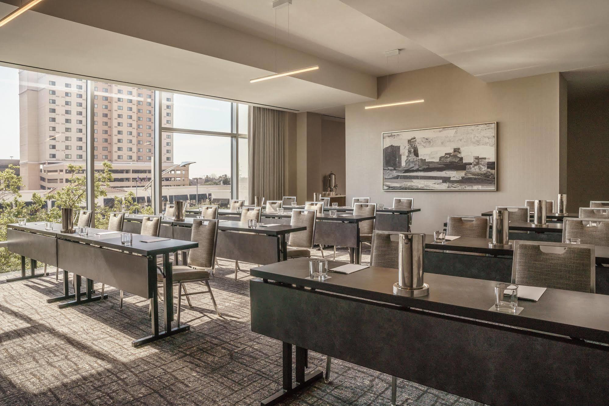 Hyatt Regency Galleria Hotel